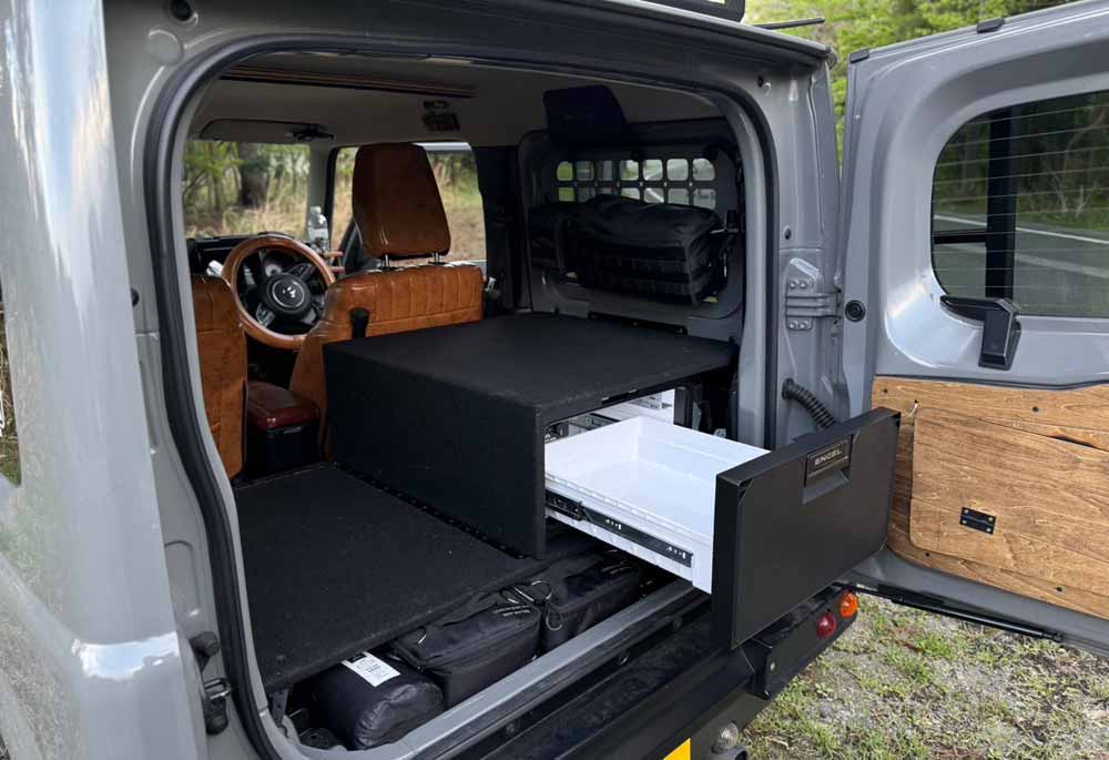 ドロワーキッチン
				オーバーランドキッチン
				オーバーランディングキッチン
				Overland Kitchen
				ラゲッジボード